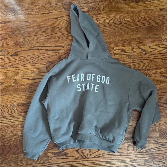 Essentials Fear of God State Hoodie in moss 10 big kids - Picture 4 of 13